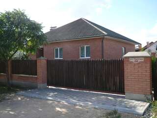 Дома для отпуска Усадьба Cветлые Росы Брест Дом с 3 спальнями-1