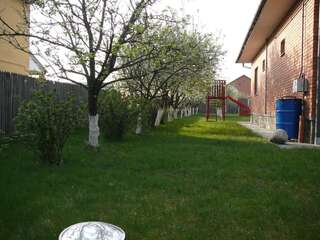 Дома для отпуска Усадьба Cветлые Росы Брест Дом с 3 спальнями-11