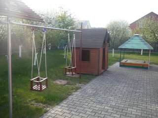 Дома для отпуска Усадьба Cветлые Росы Брест Дом с 3 спальнями-4