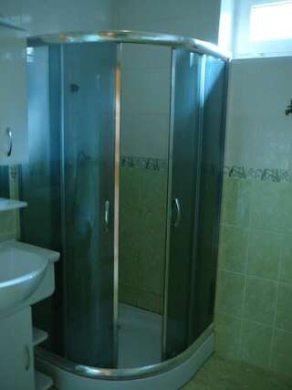 Дома для отпуска Усадьба Cветлые Росы Брест Дом с 3 спальнями-64